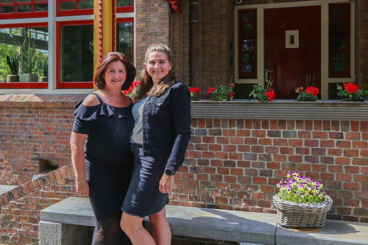 Guesthouse Villa Emmen Bagian luar foto
